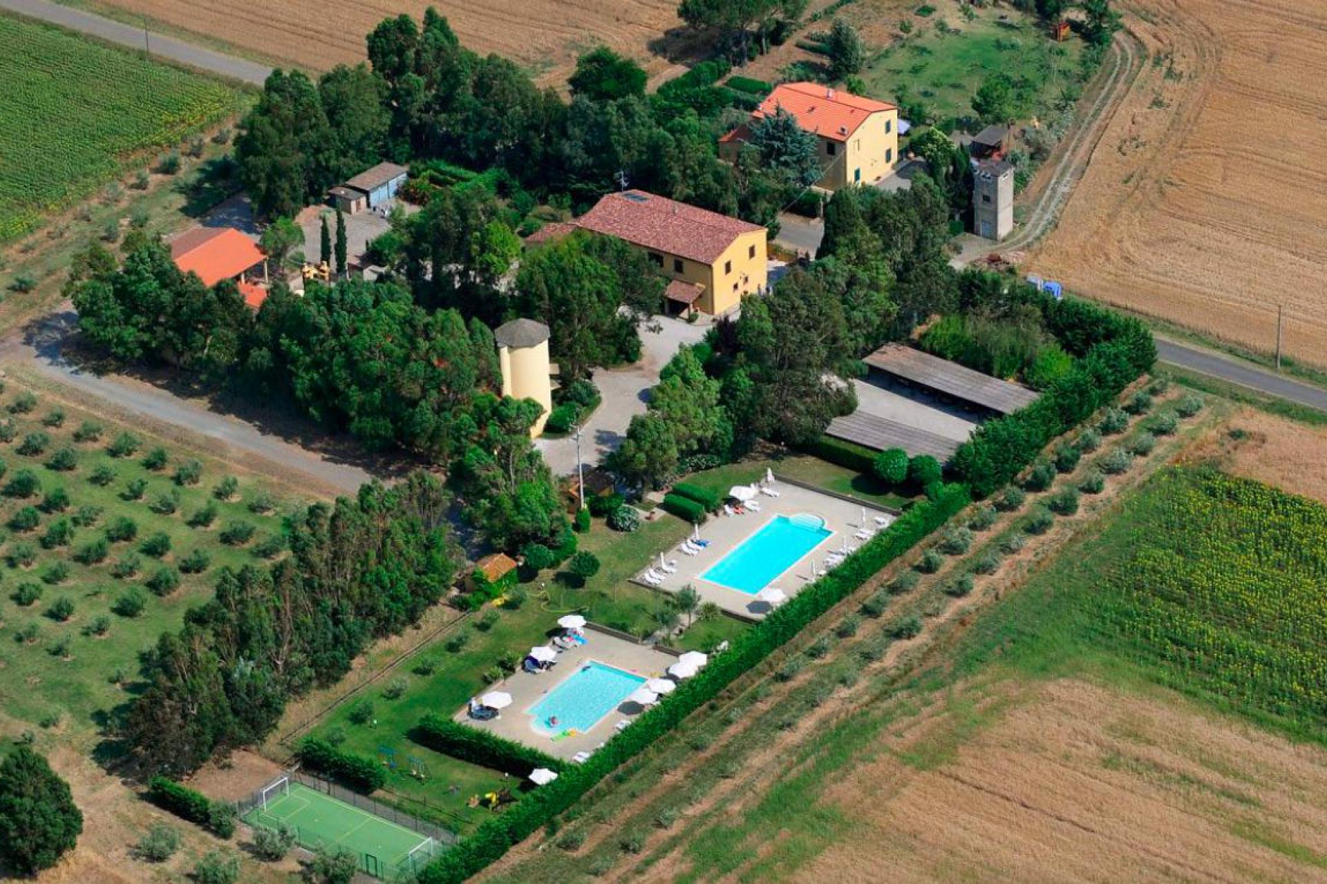 Child-friendly agriturismo in Tuscany close to the beach